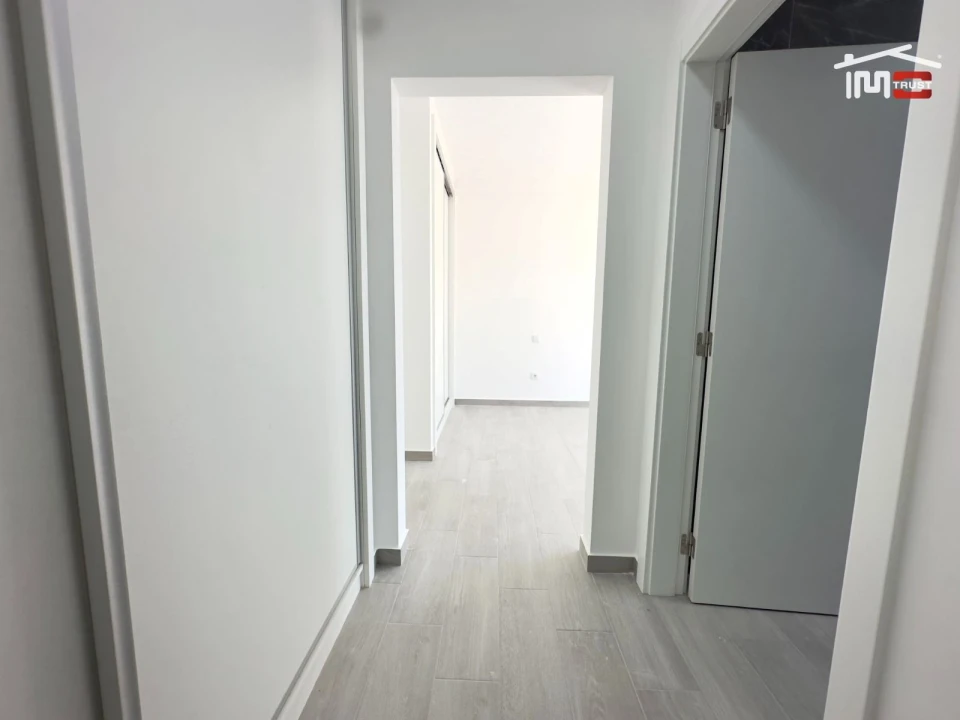 Moradia T4 para Venda em Atalaia e Alto Estanqueiro-Jardia Foto 19