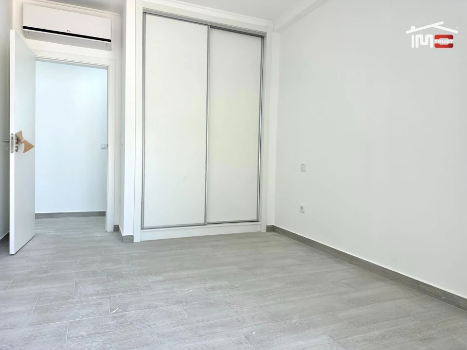 Moradia T4 para Venda em Atalaia e Alto Estanqueiro-Jardia Foto 26