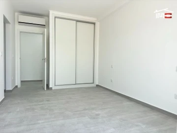 Moradia T4 para Venda em Atalaia e Alto Estanqueiro-Jardia