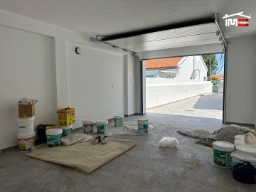 Moradia T4 para Venda em Atalaia e Alto Estanqueiro-Jardia