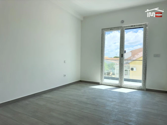 Moradia T4 para Venda em Atalaia e Alto Estanqueiro-Jardia Foto 18