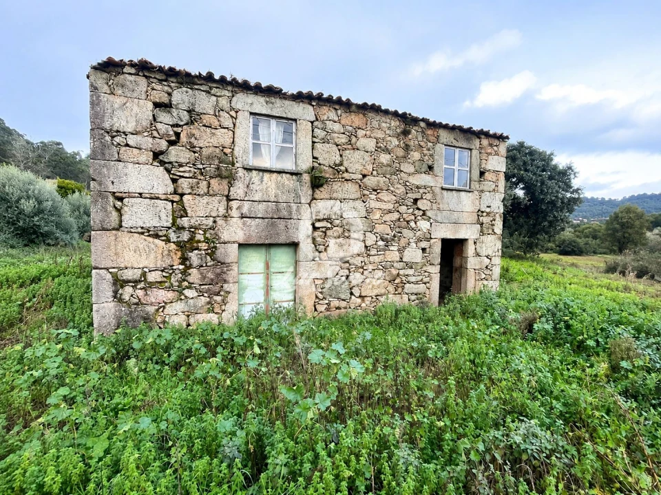 Moradia T3 para Venda em Alheira e Igreja Nova Foto 22