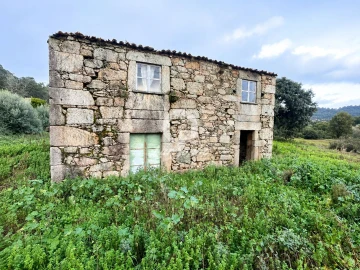 Moradia T3 para Venda em Alheira e Igreja Nova