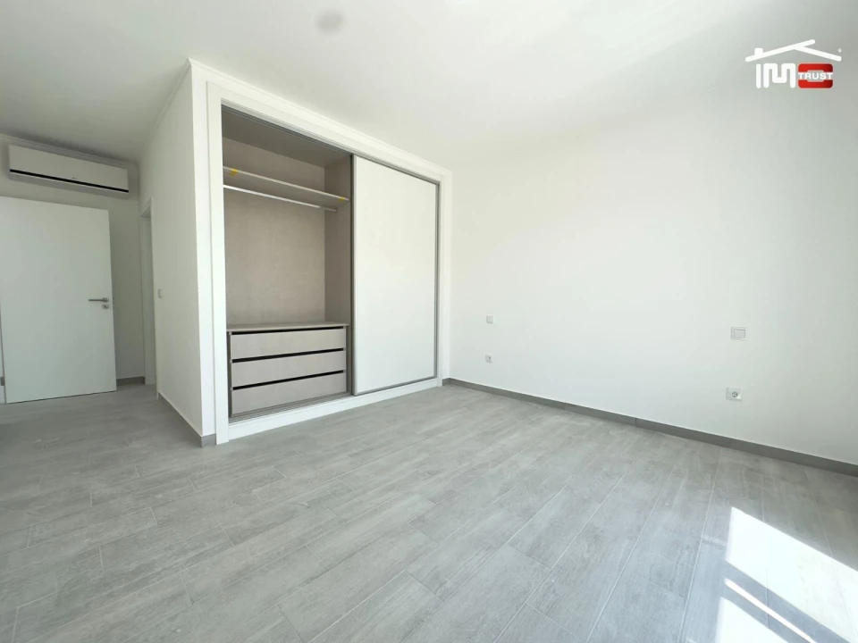 Moradia T5 para Venda em Atalaia e Alto Estanqueiro-Jardia Foto 27