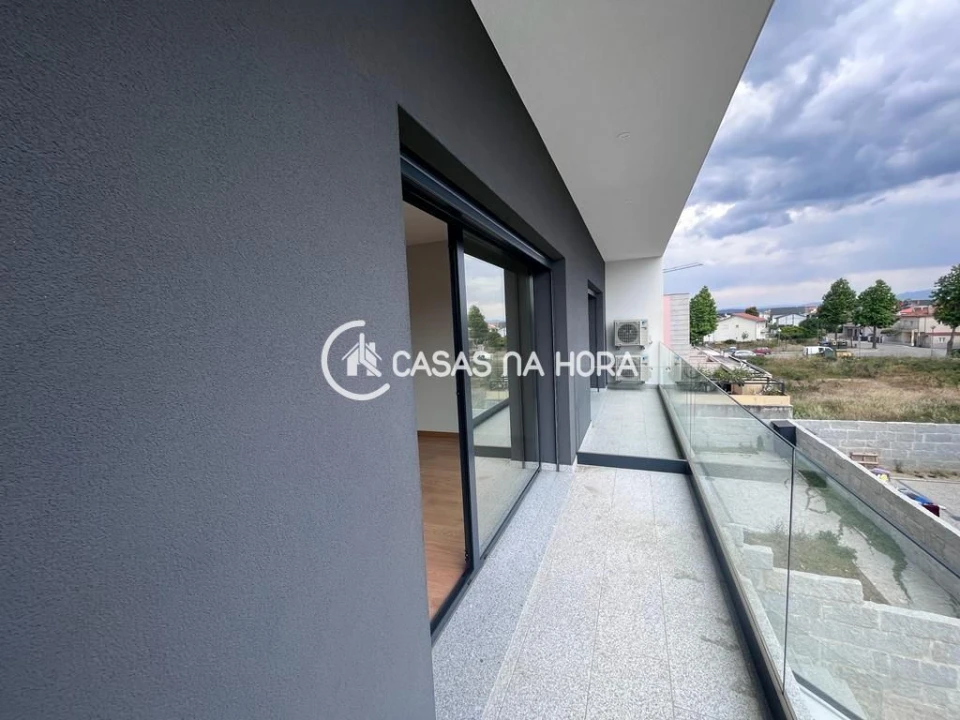 Moradia T4 para Arrendamento em Rio de Loba Foto 2