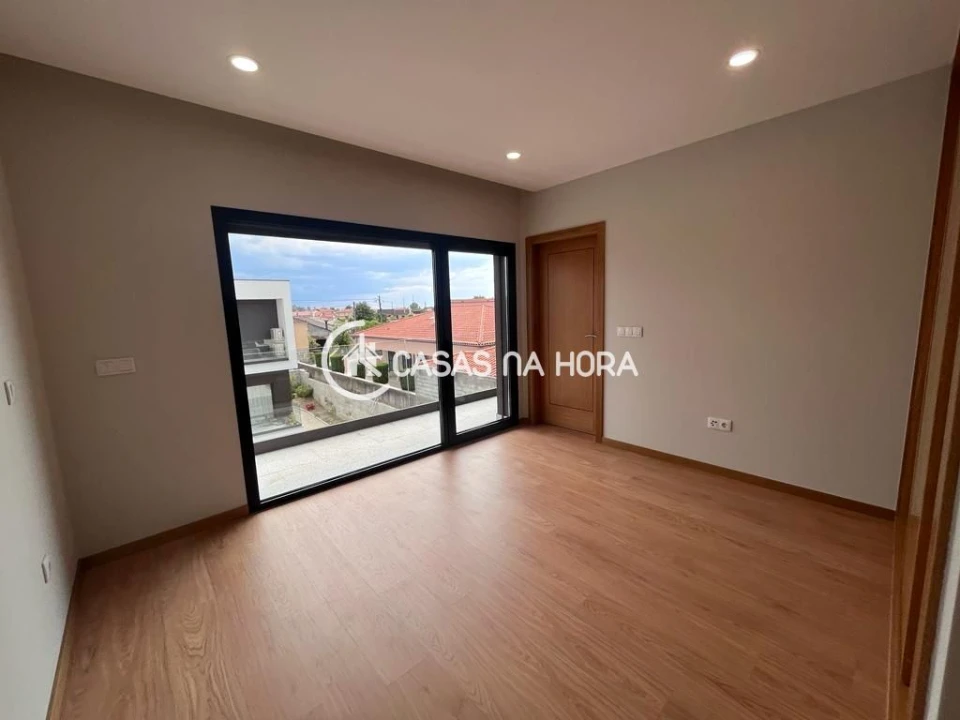 Moradia T4 para Arrendamento em Rio de Loba Foto 7