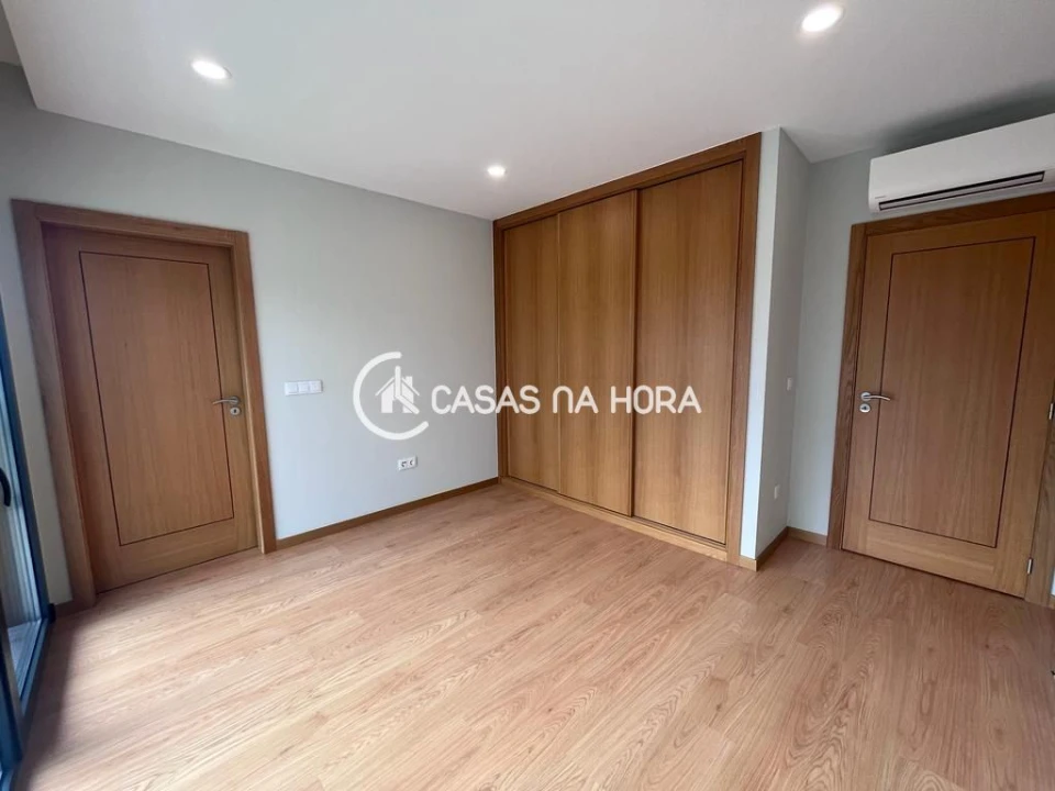 Moradia T4 para Arrendamento em Rio de Loba Foto 8