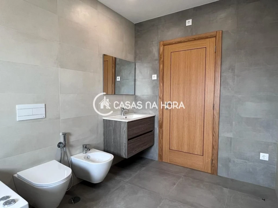 Moradia T4 para Arrendamento em Rio de Loba Foto 13