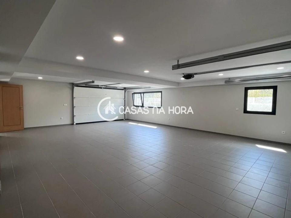 Moradia T4 para Arrendamento em Rio de Loba Foto 20