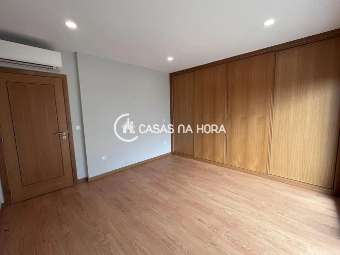 Moradia T4 para Arrendamento em Rio de Loba Foto 12