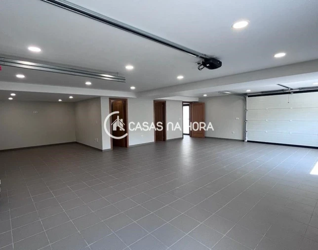 Moradia T4 para Arrendamento em Rio de Loba Foto 19