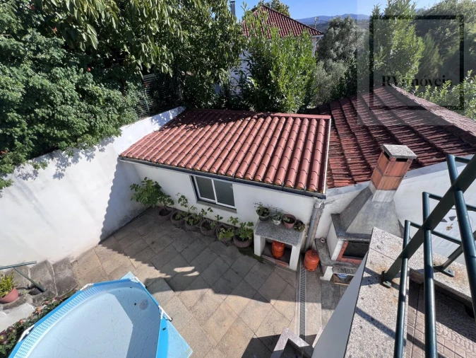Moradia T4 para Venda em Candemil e Gondar Foto 6