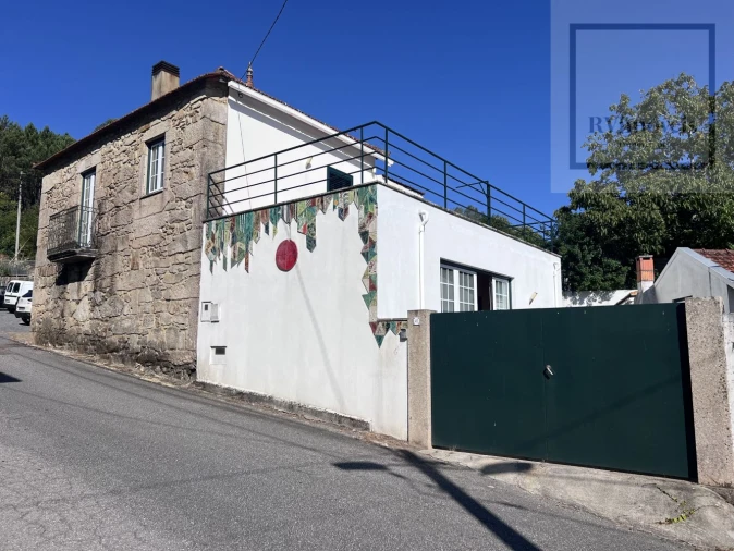 Moradia T4 para Venda em Candemil e Gondar Foto 14