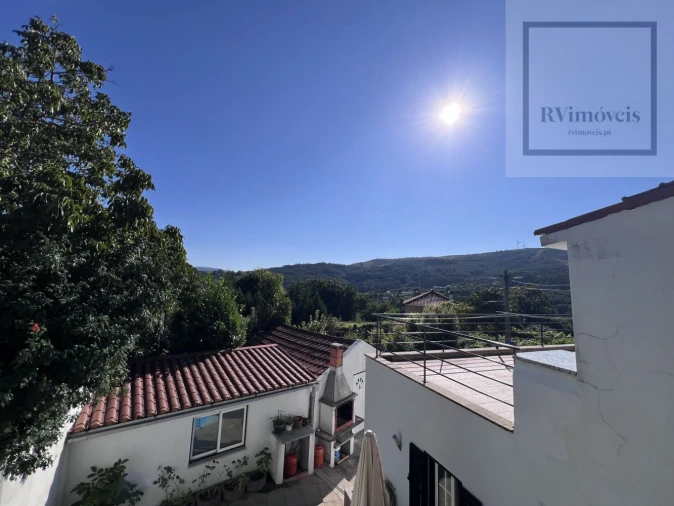 Moradia T4 para Venda em Candemil e Gondar Foto 5