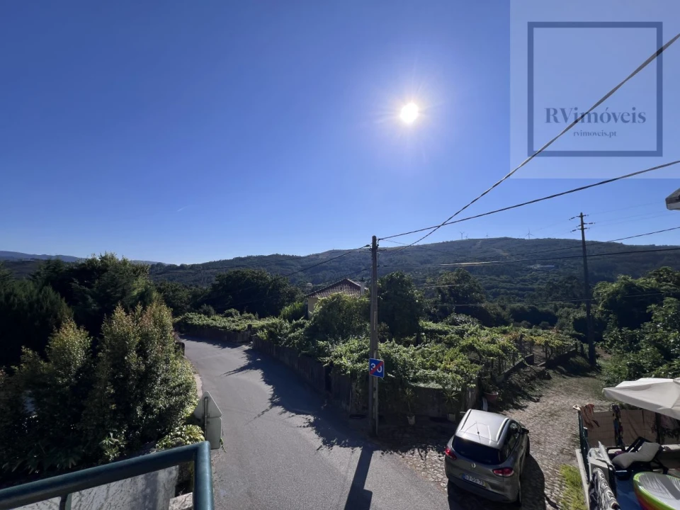 Moradia T4 para Venda em Candemil e Gondar Foto 10