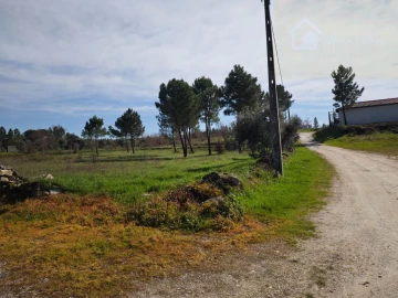 Moradia T2 para Venda em Cunha Baixa