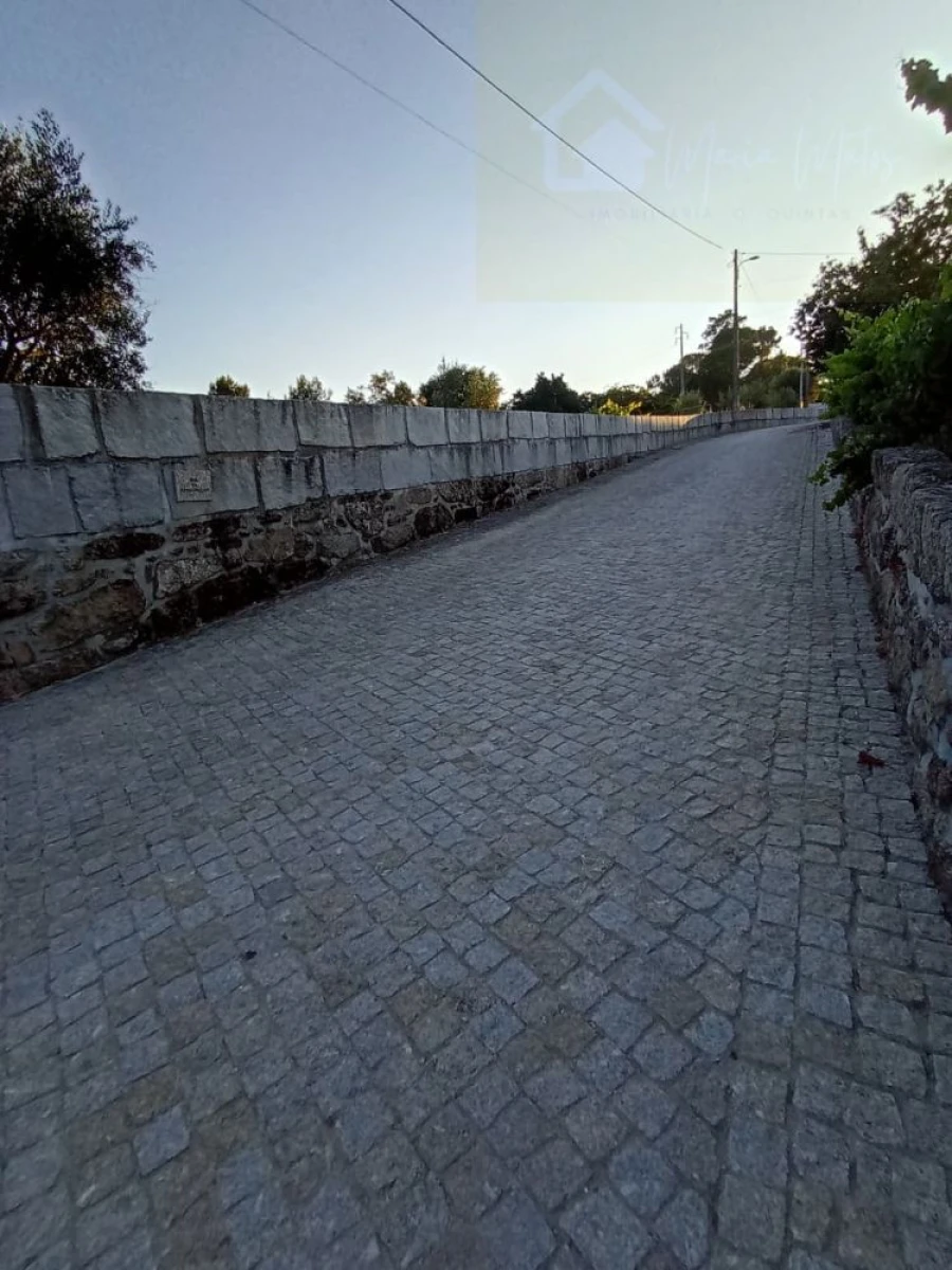 Moradia T3 para Venda em Santiago de Cassurrães e Póvoa de Cervães Foto 21