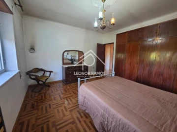 Moradia T4 para Venda em Cebolais de Cima e Retaxo