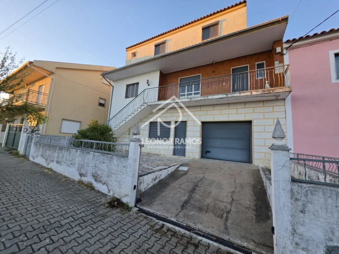 Moradia T4 para Venda em Cebolais de Cima e Retaxo Foto 2