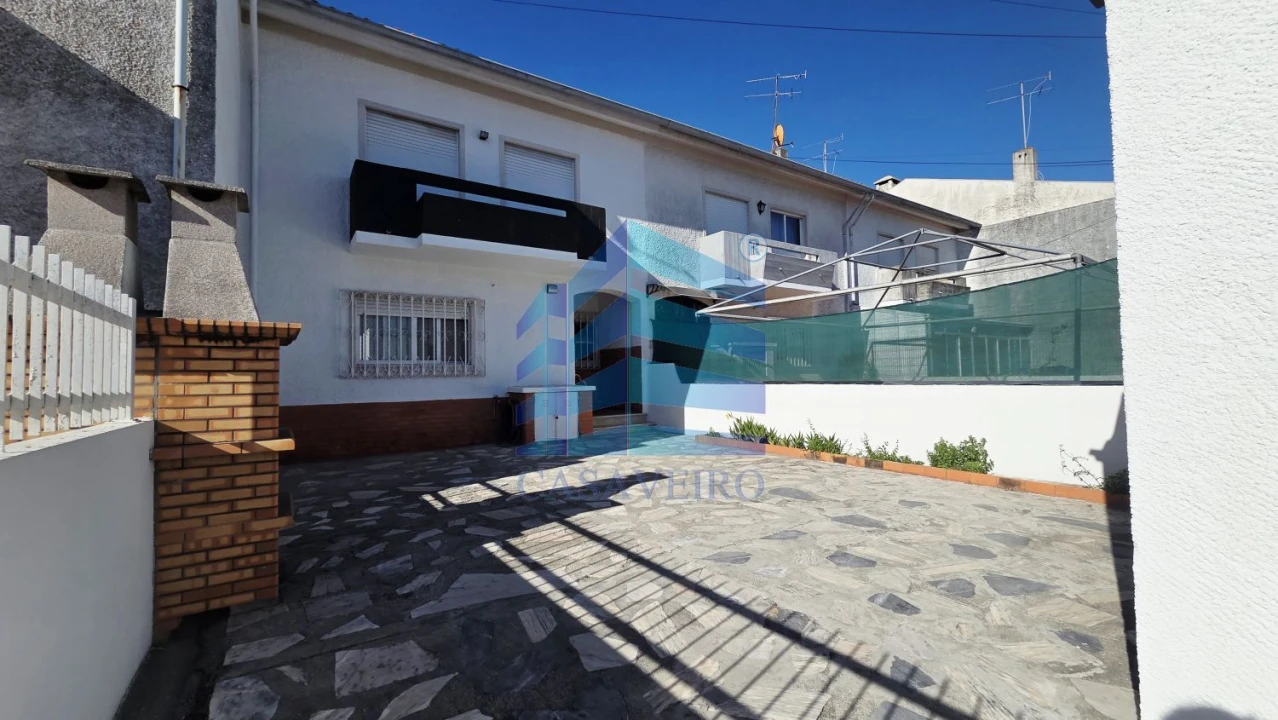 Moradia T4 para Venda em Santa Joana Foto 1