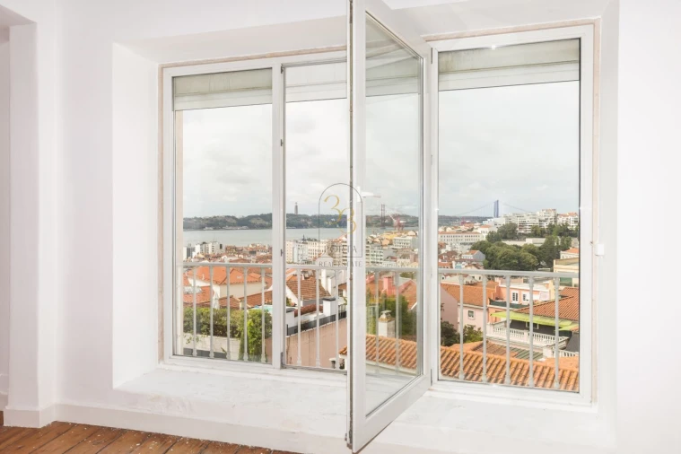 Apartamento T2 para Venda em Misericórdia Foto 31