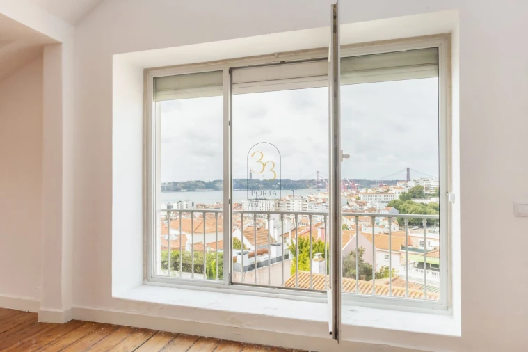 Apartamento T2 para Venda em Misericórdia Foto 35