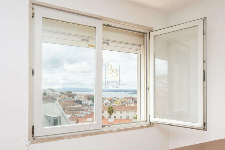 Apartamento T2 para Venda em Misericórdia Foto 34