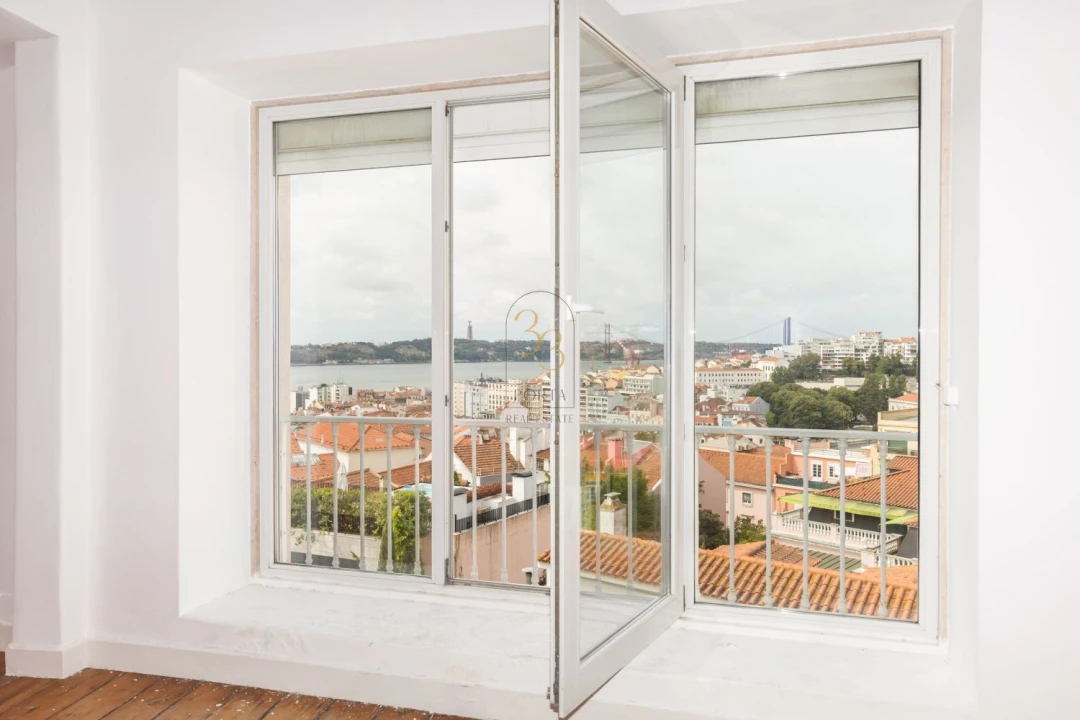 Apartamento T2 para Venda em Misericórdia Foto 31