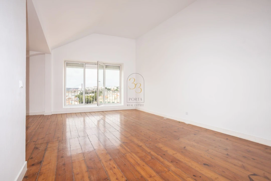 Apartamento T2 para Venda em Misericórdia Foto 27