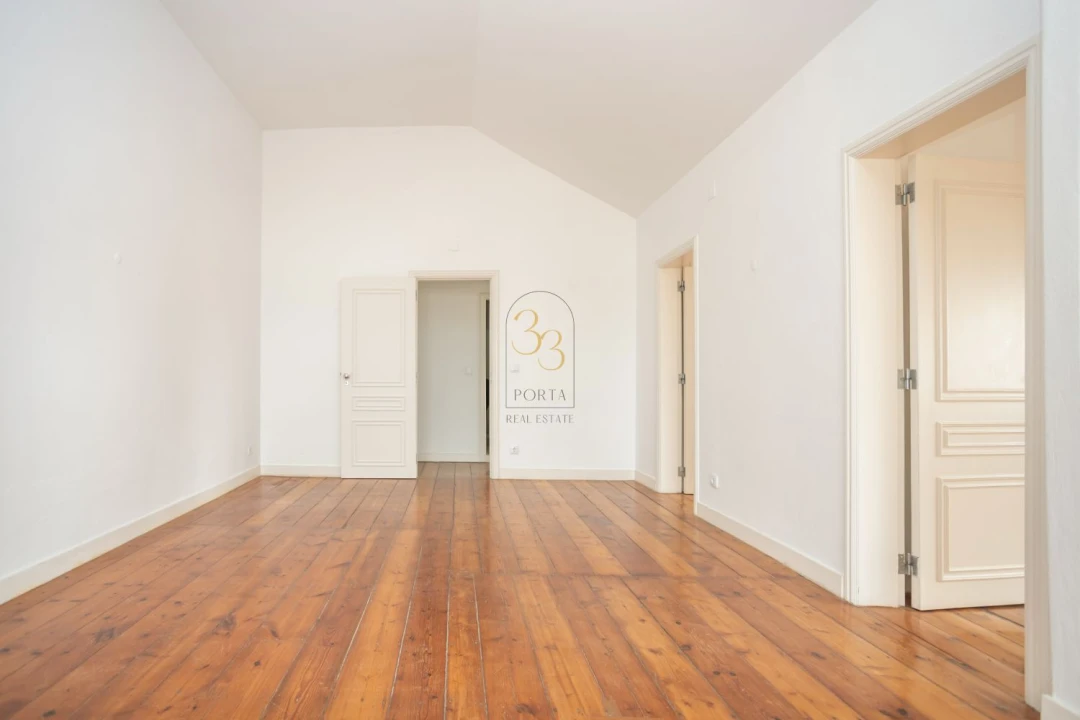 Apartamento T2 para Venda em Misericórdia Foto 18
