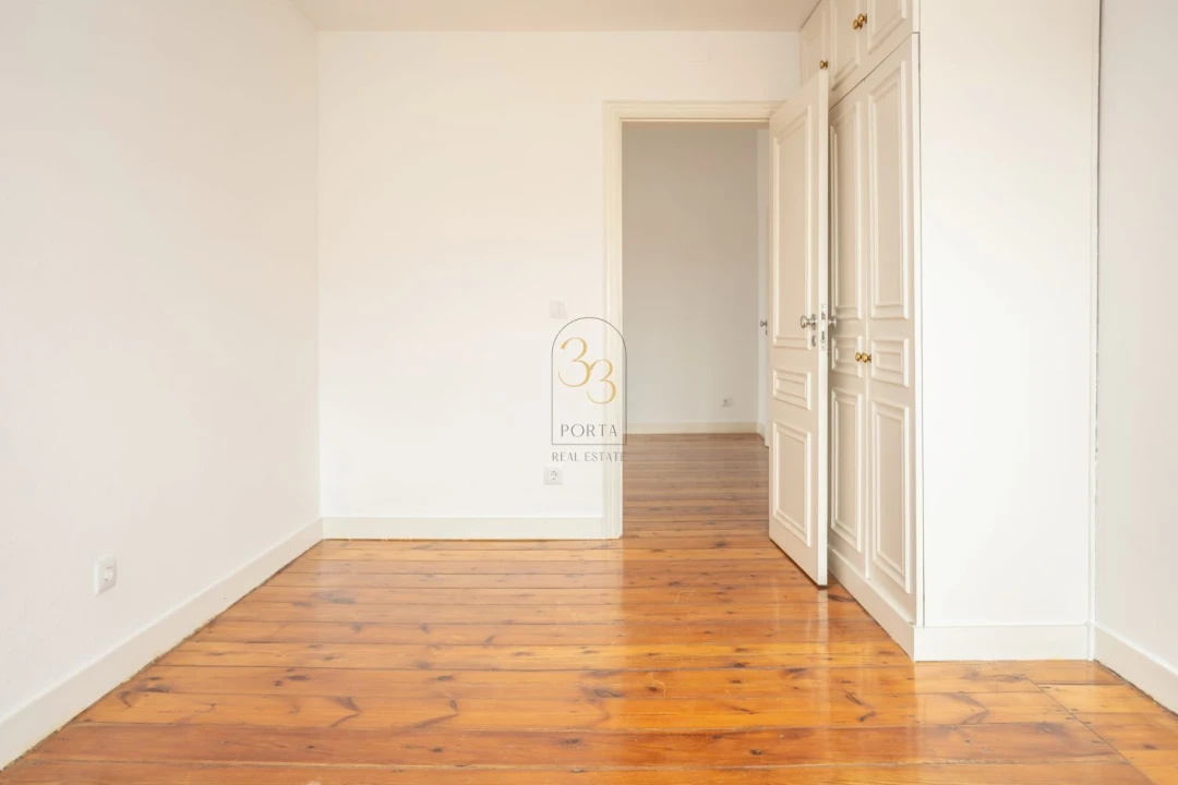 Apartamento T2 para Venda em Misericórdia Foto 16