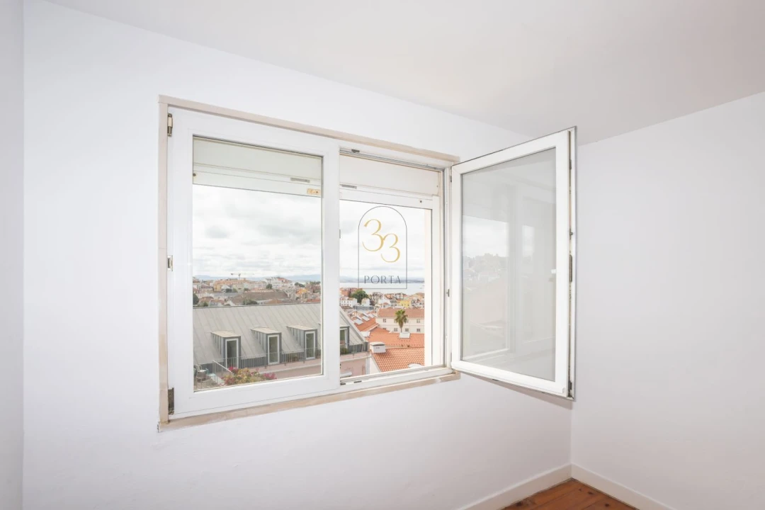 Apartamento T2 para Venda em Misericórdia Foto 33