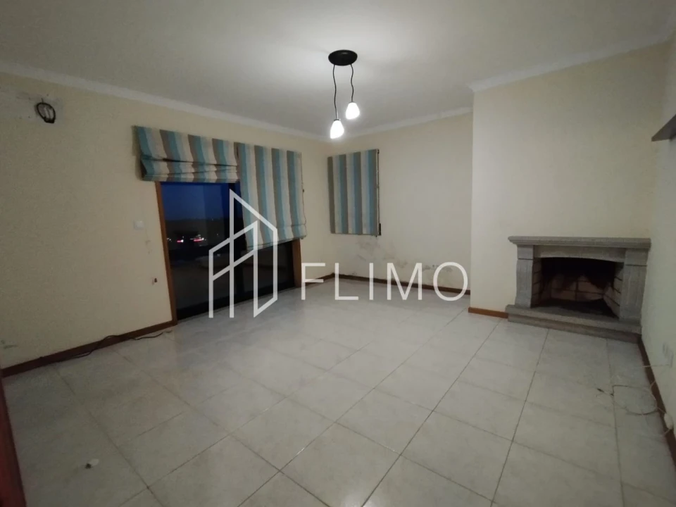 Apartamento T2 para Venda em São João de Ver Foto 3