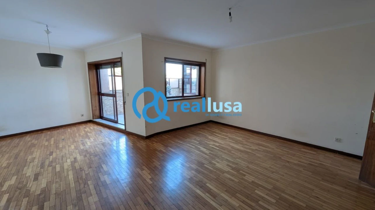 Apartamento T2 para Venda em Aldoar, Foz do Douro e Nevogilde Foto 4