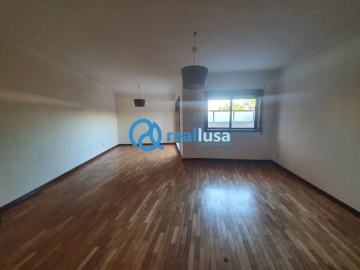 Apartamento T2 para Venda em Aldoar, Foz do Douro e Nevogilde