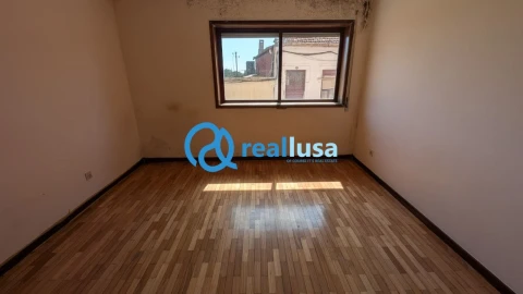 Apartamento T2 para Venda em Aldoar, Foz do Douro e Nevogilde