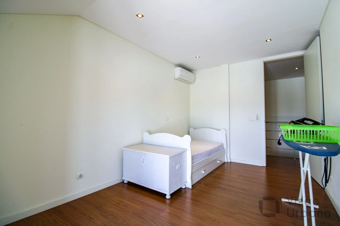 Apartamento T4 para Venda em Viseu Foto 18