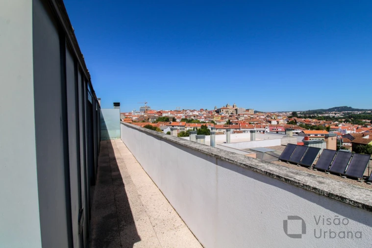 Apartamento T4 para Venda em Viseu Foto 25