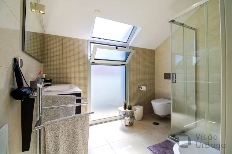 Apartamento T4 para Venda em Viseu Foto 16