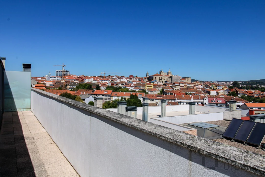 Apartamento T4 para Venda em Viseu Foto 29