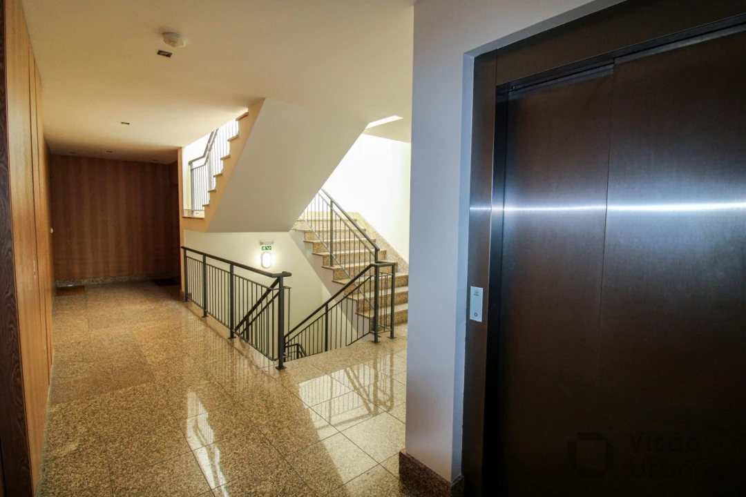 Apartamento T4 para Venda em Viseu Foto 31