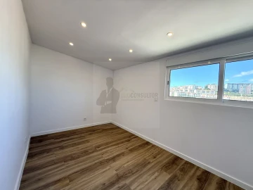 Apartamento T2 para Venda em Queluz e Belas