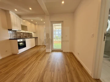 Apartamento T2 para Venda em Queluz e Belas