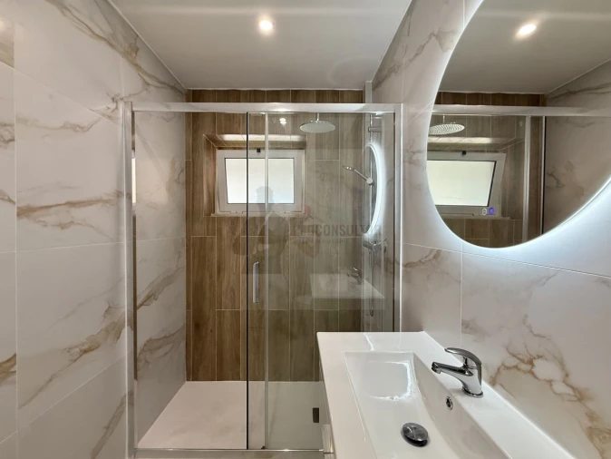 Apartamento T2 para Venda em Queluz e Belas Foto 25