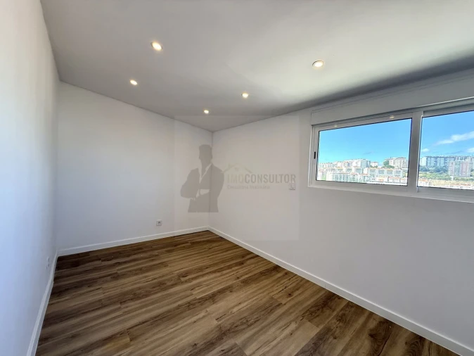 Apartamento T2 para Venda em Queluz e Belas Foto 16