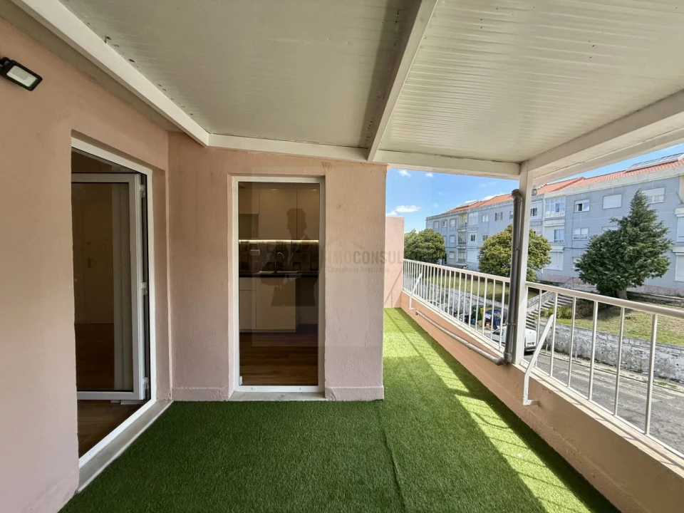 Apartamento T2 para Venda em Queluz e Belas Foto 6