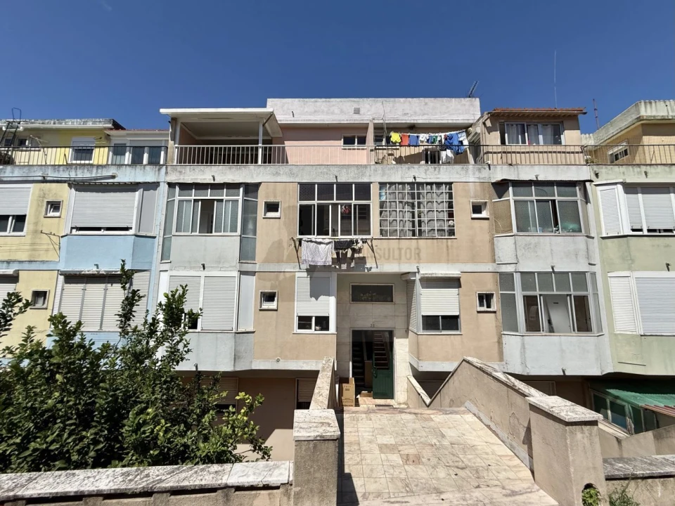 Apartamento T2 para Venda em Queluz e Belas Foto 26