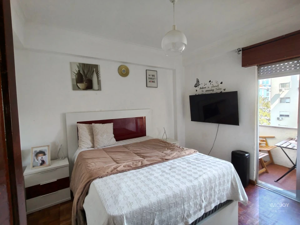 Apartamento T1 para Venda em Águas Livres Foto 5