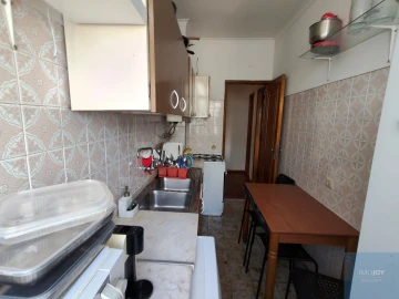 Apartamento T1 para Venda em Águas Livres