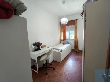 Apartamento T1 para Venda em Águas Livres